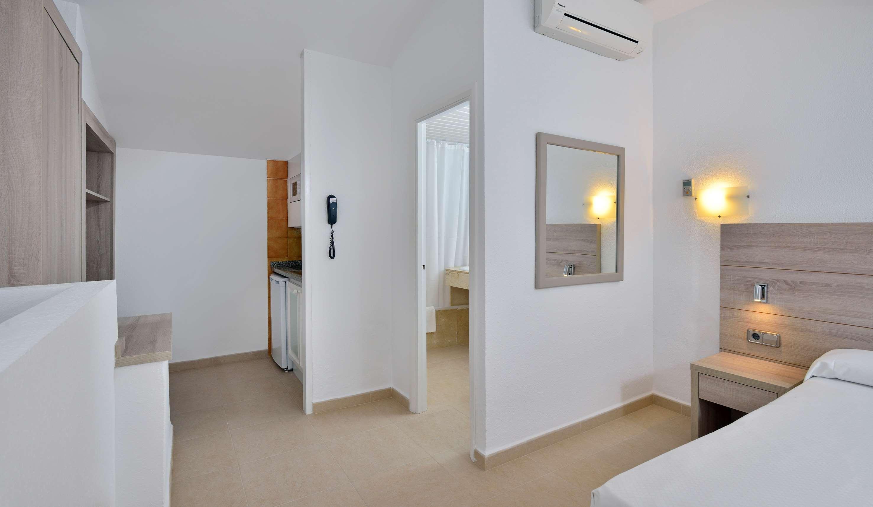 Sol Cala D'Or Apartamentos מראה חיצוני תמונה