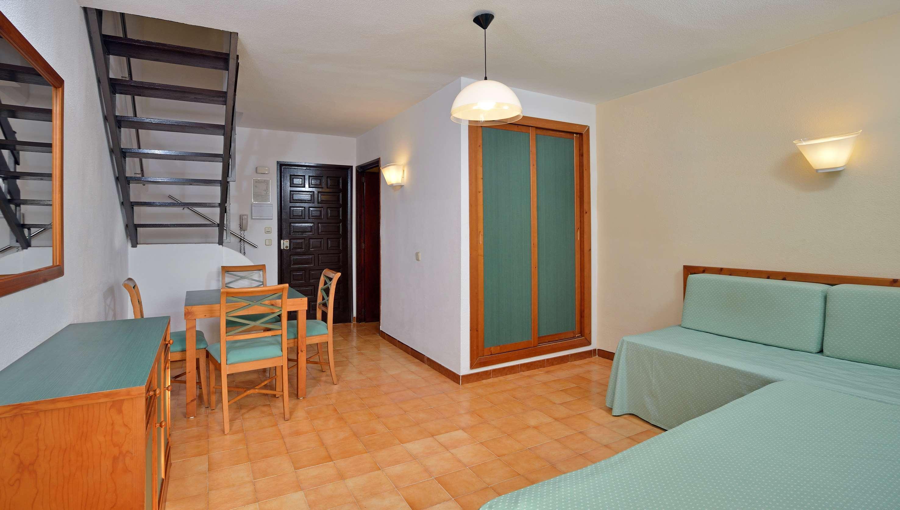 Sol Cala D'Or Apartamentos מראה חיצוני תמונה